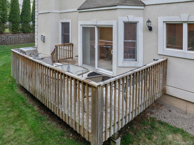 5 Dennis McHugh Court, Tappan, NY 10983