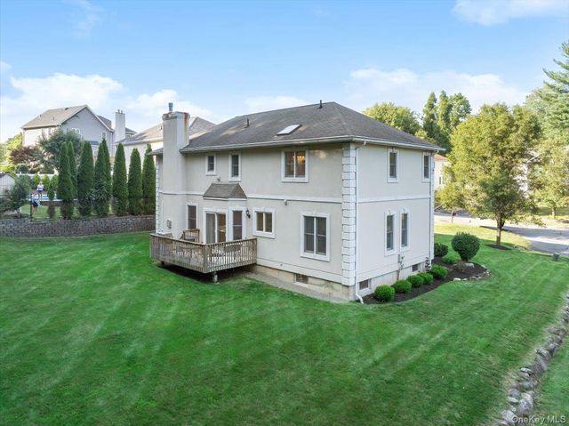 5 Dennis McHugh Court, Tappan, NY 10983
