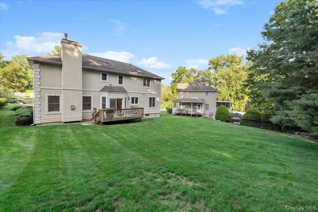 5 Dennis McHugh Court, Tappan, NY 10983