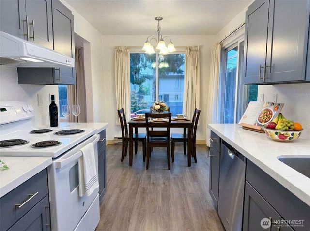 8848 Interlake Avenue N, Seattle, WA 98103