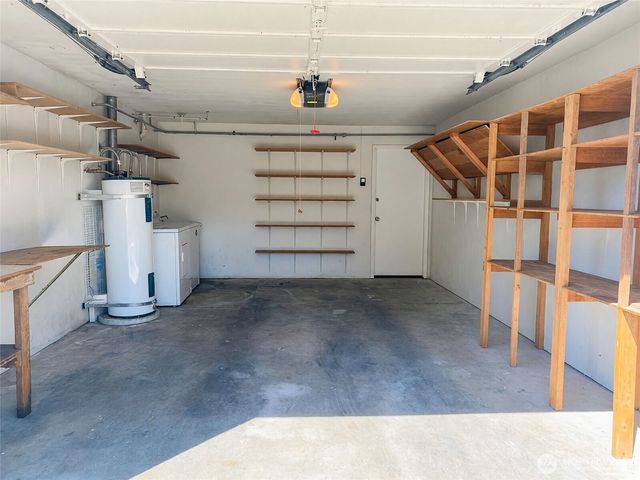 8848 Interlake Avenue N, Seattle, WA 98103