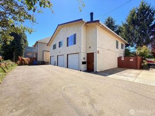 8848 Interlake Avenue N, Seattle, WA 98103
