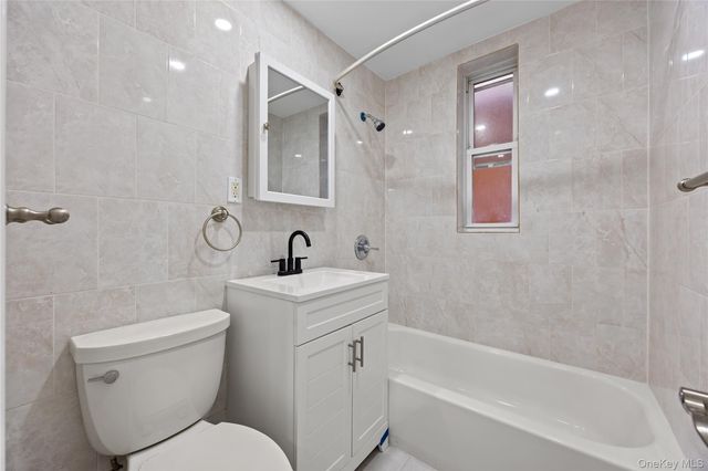 3121 Mickle Avenue, Bronx, NY 10469