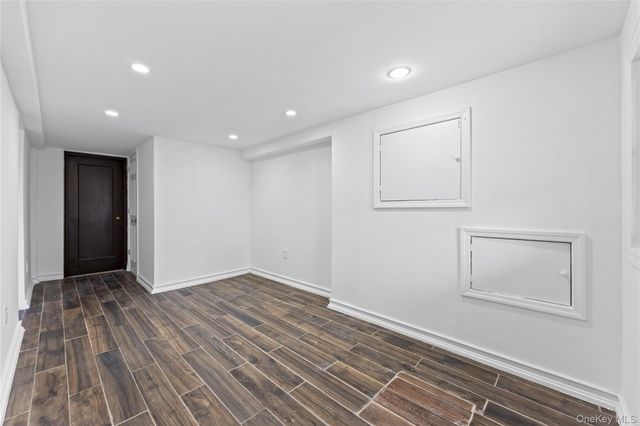 3121 Mickle Avenue, Bronx, NY 10469