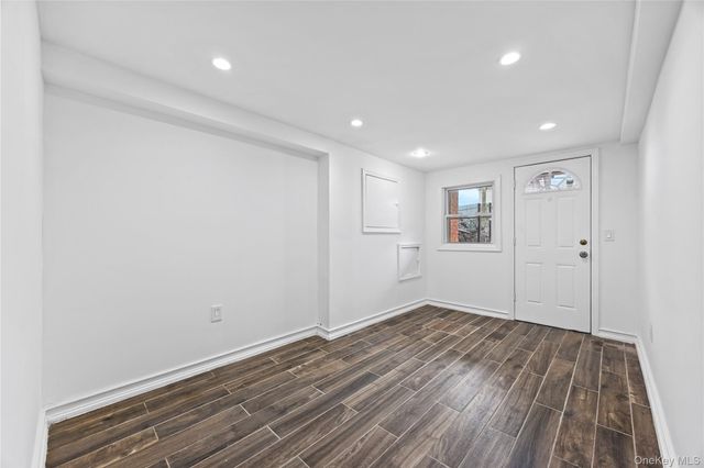 3121 Mickle Avenue, Bronx, NY 10469