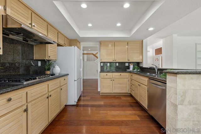 11440 Caminito Corriente, San Diego, CA 92128
