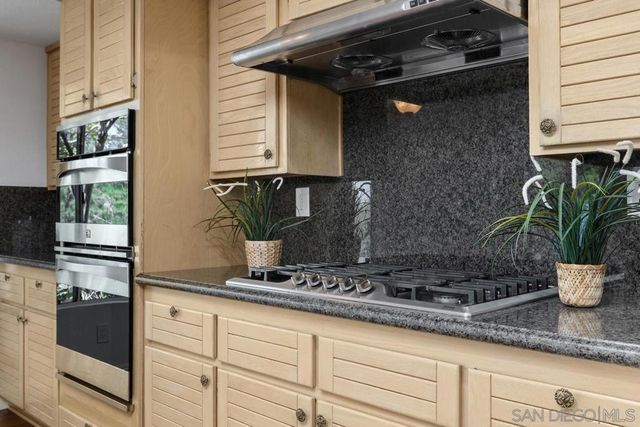 11440 Caminito Corriente, San Diego, CA 92128