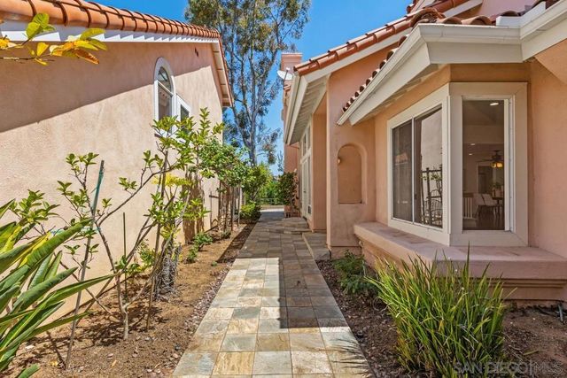 11440 Caminito Corriente, San Diego, CA 92128