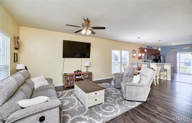 212 Barrington Ridge Lane, Wentzville, MO 63385