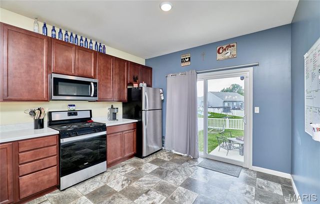 212 Barrington Ridge Lane, Wentzville, MO 63385