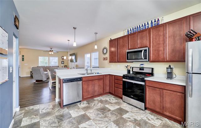 212 Barrington Ridge Lane, Wentzville, MO 63385