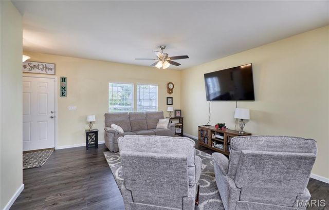 212 Barrington Ridge Lane, Wentzville, MO 63385