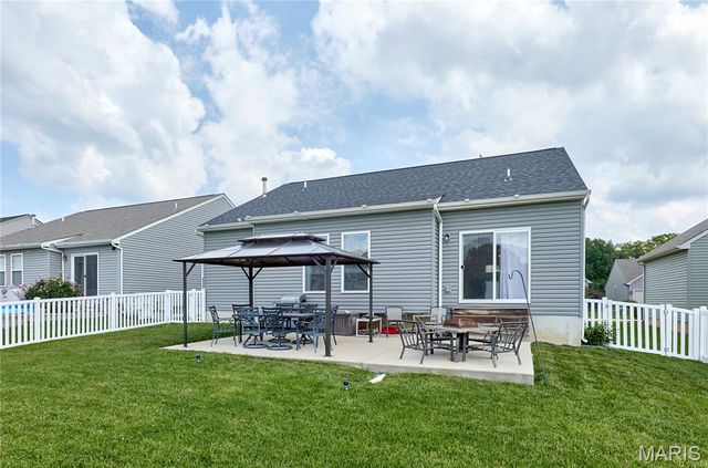 212 Barrington Ridge Lane, Wentzville, MO 63385