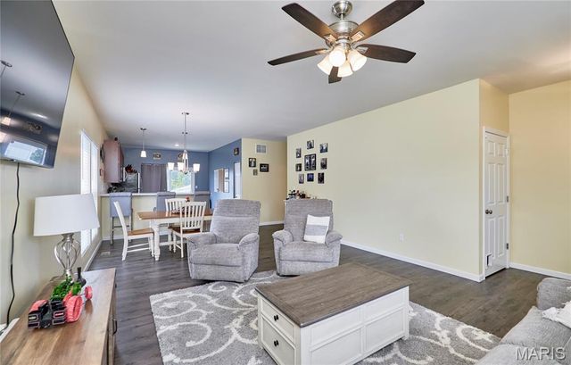 212 Barrington Ridge Lane, Wentzville, MO 63385