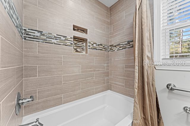 12 Pine Island Rd, Bluffton, SC 29910