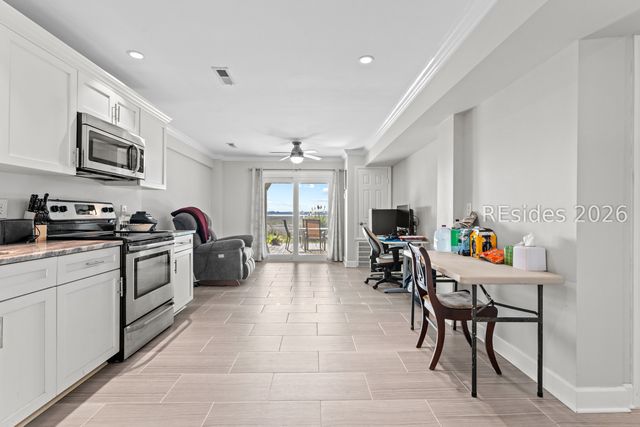 12 Pine Island Rd, Bluffton, SC 29910