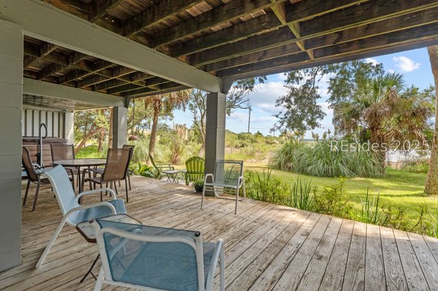 12 Pine Island Rd, Bluffton, SC 29910