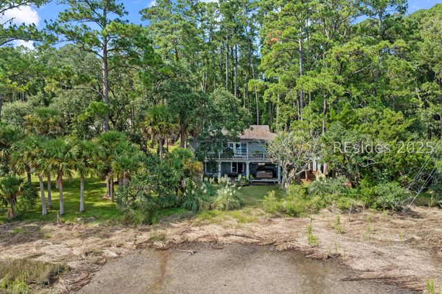 12 Pine Island Rd, Bluffton, SC 29910