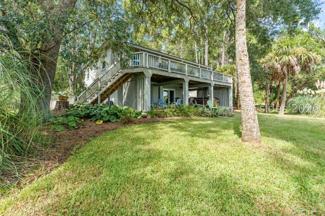12 Pine Island Rd, Bluffton, SC 29910