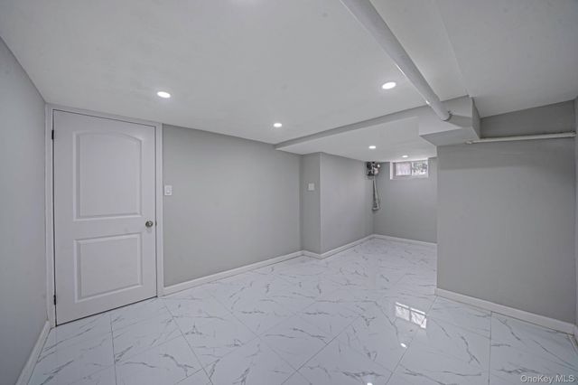 12701 89th Avenue, Richmond Hill, NY 11418