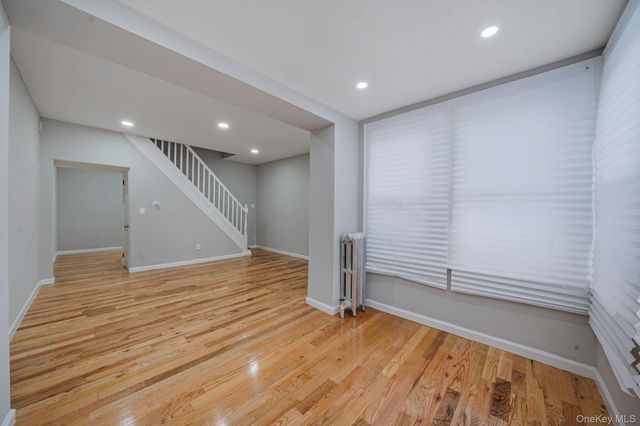 12701 89th Avenue, Richmond Hill, NY 11418