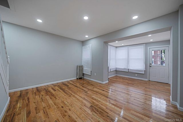 12701 89th Avenue, Richmond Hill, NY 11418