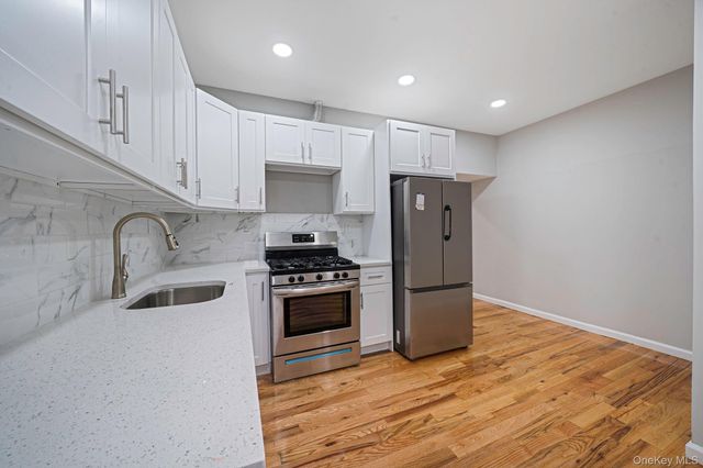 12701 89th Avenue, Richmond Hill, NY 11418