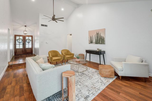 9417 Longvale DR, Austin, TX 78729
