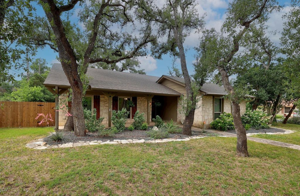 9417 Longvale DR, Austin, TX 78729