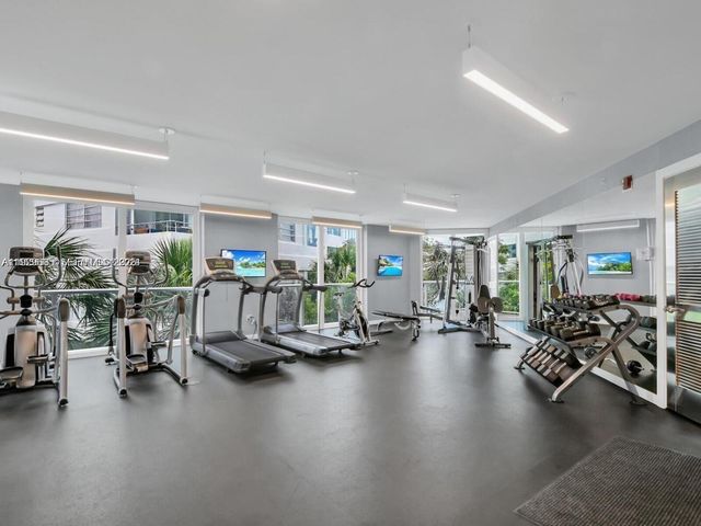 9821 E Bay Harbor Dr 503, Bay Harbor Islands, FL 33154