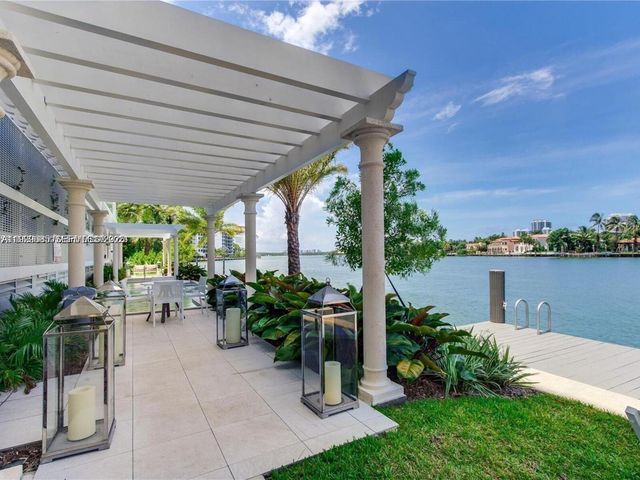 9821 E Bay Harbor Dr 503, Bay Harbor Islands, FL 33154