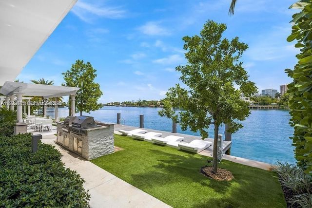 9821 E Bay Harbor Dr 503, Bay Harbor Islands, FL 33154