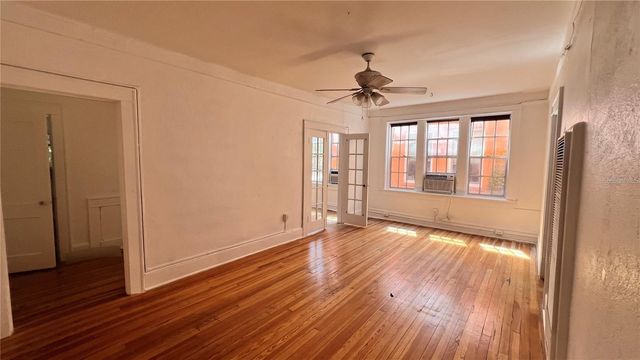 118 INDIAN PLACE 15, Sarasota, FL 34236