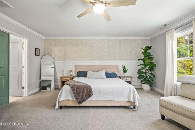64 Sally Lane, Hampstead, NC 28443