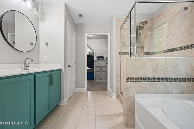 64 Sally Lane, Hampstead, NC 28443