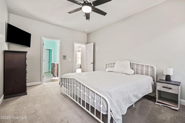 64 Sally Lane, Hampstead, NC 28443