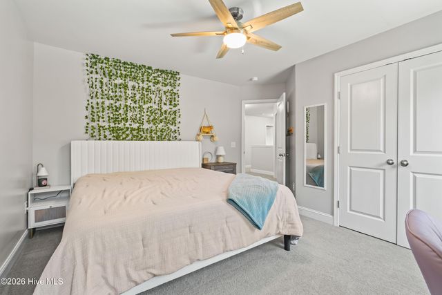 64 Sally Lane, Hampstead, NC 28443