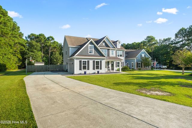 64 Sally Lane, Hampstead, NC 28443