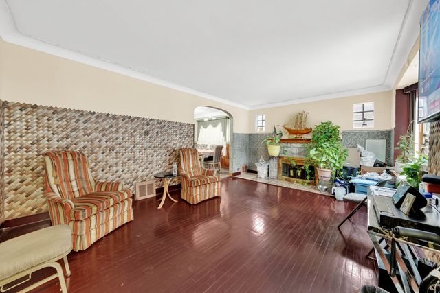 3520 Ridgeland Avenue, Berwyn, IL 60402