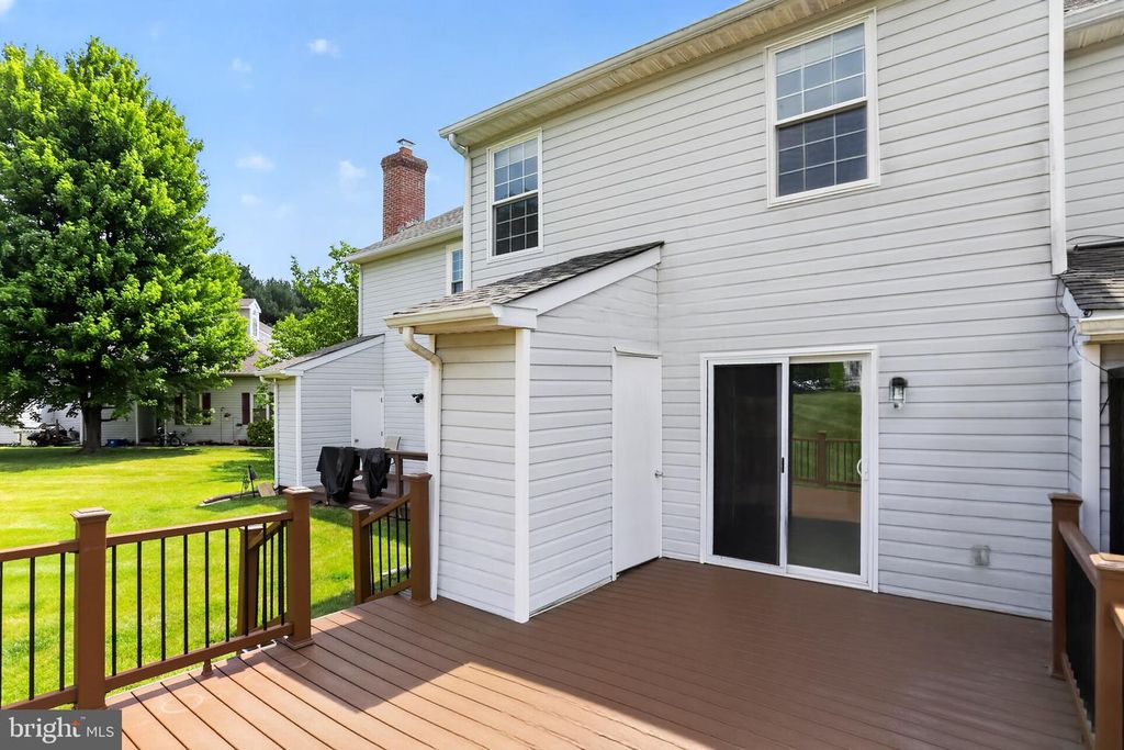 Image 27 of property listing at 501 SOMERSET CT, Lansdale, PA 19446