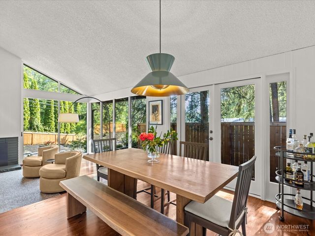 5925 NE 202nd Lane, Kenmore, WA 98208