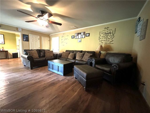 8405 Meadow Drive, Fort Smith, AR 72908