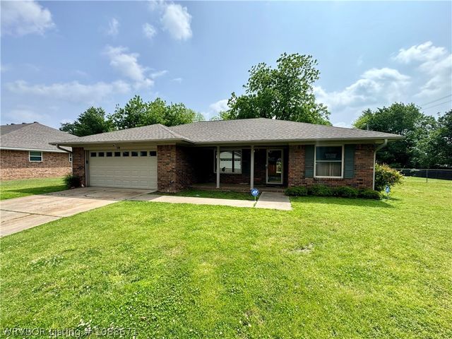8405 Meadow Drive, Fort Smith, AR 72908