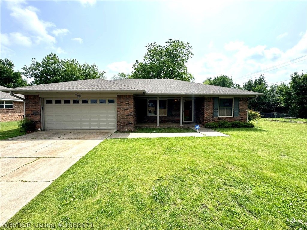 8405 Meadow Drive, Fort Smith, AR 72908