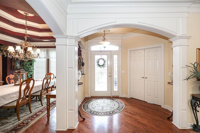 5021 MANHATTAN DR, Benton, AR 72019