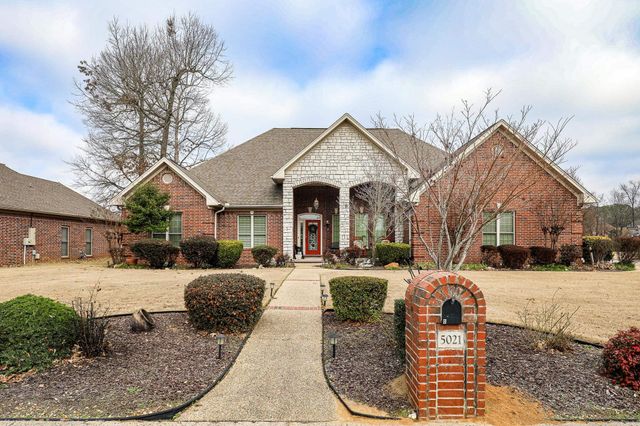 5021 MANHATTAN DR, Benton, AR 72019