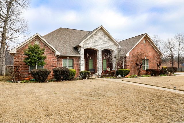 5021 MANHATTAN DR, Benton, AR 72019