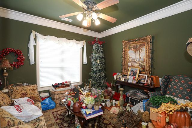 5021 MANHATTAN DR, Benton, AR 72019