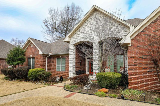 5021 MANHATTAN DR, Benton, AR 72019