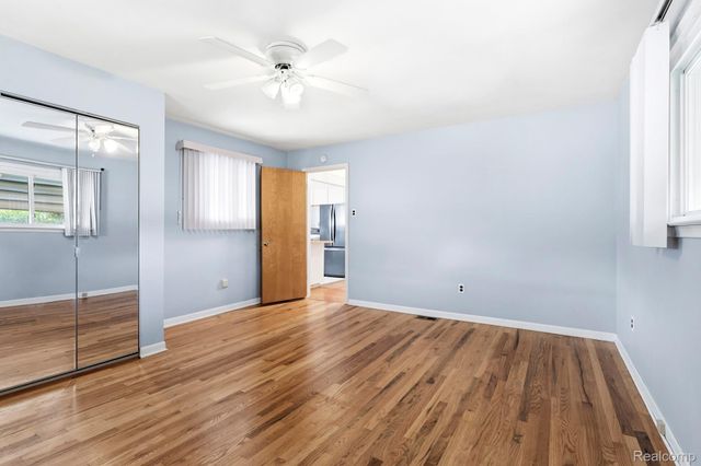 3310 Maidstone Street, Trenton, MI 48183